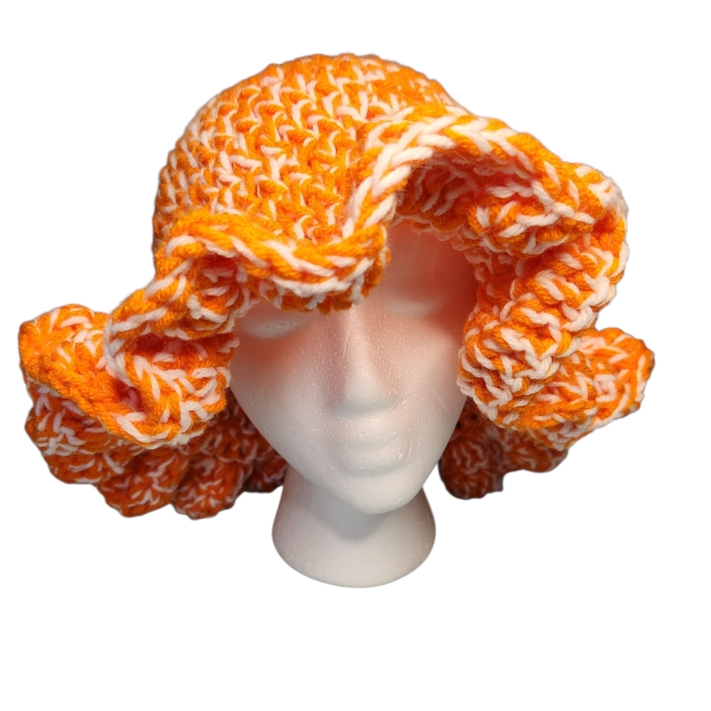 White/Orange Chunky Ruffle Hat